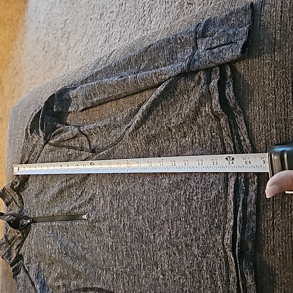Lululemon Half Zip Long Sleeve, Size 6 - Picture 11 of 13